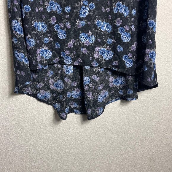 TORRID Women’s Sheer High Low Short Sleeve Floral Blouse Size 0/12 Plus Top - Picture 4 of 9